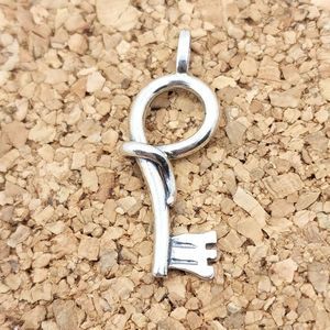 3/$30 🖤 VINTAGE 925 STERLING SILVER KEY NECKLACE CHARM PENDANT